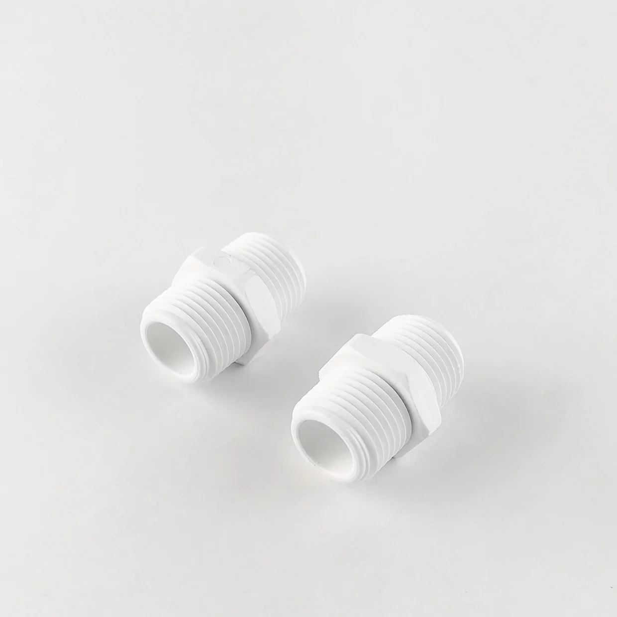 Фітинг прямий з зовнішньою різьбою Raifil 4MC4-2 (резинка)  1/4"-1/4" (трубка-різьба)