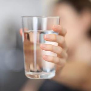 Чи може чиста вода нашкодити людині?