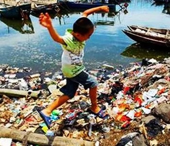 Забруднення води їх джерела та наслідки