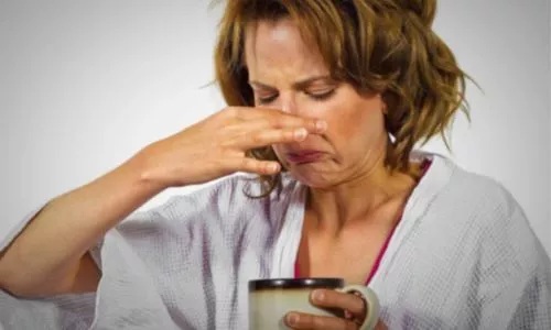 Почему вода неприятно пахнет и как с этим бороться